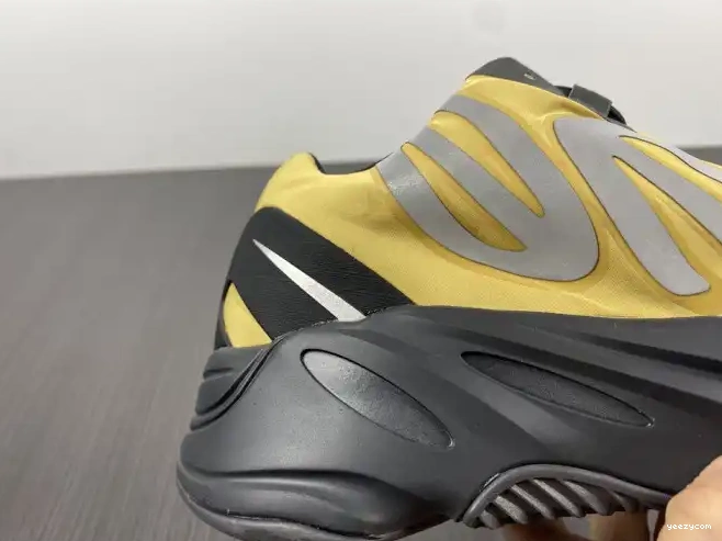 700 Flux' 'Honey Boost Yeezy GZ0717 MNVN 0504